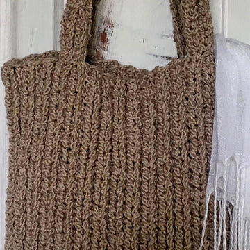 Crochet Tote Bag Pattern: Strappy Little Hand Bag