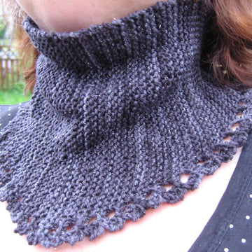 The lytel scarf that was