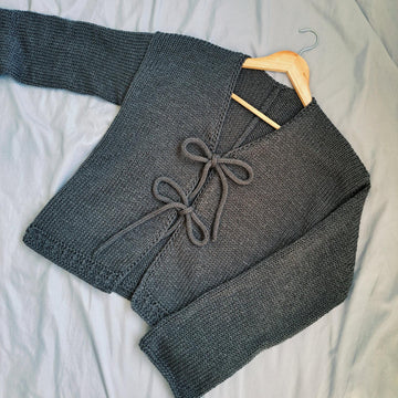 V-neck cardi Sentro pattern