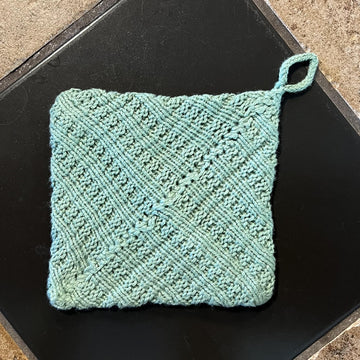 Magic Square Hot Pad -- a loom knit pattern