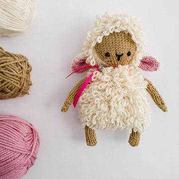 Sasha the sheep - Toy knitting pattern