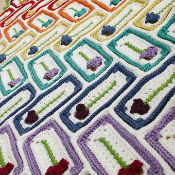 Mariposa Throw