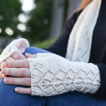 Orchid Lace Mitts