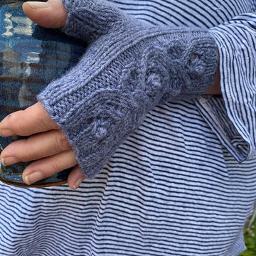 Bumble Fingerless Mitts