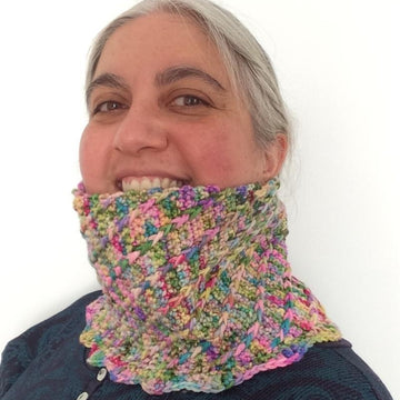 Diagonal Swirl Cowl