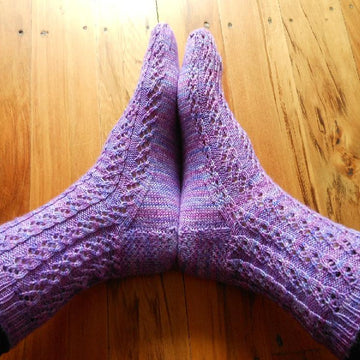 Ribbon Curl Socks