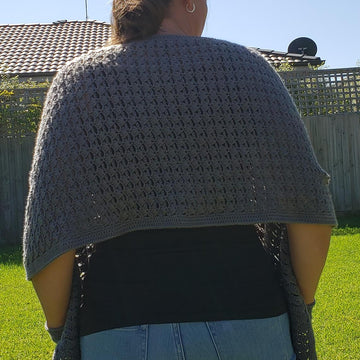 Wrap with pockets