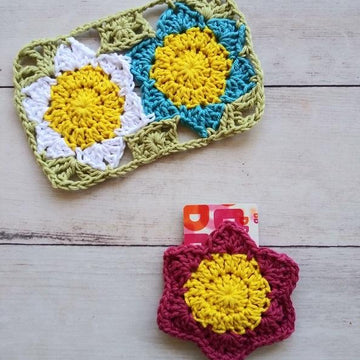 Lily's Floral Gift Card Holder