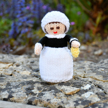 Miniature Florence Nightingale Doll Knitting Pattern - Toy Knitting Pattern