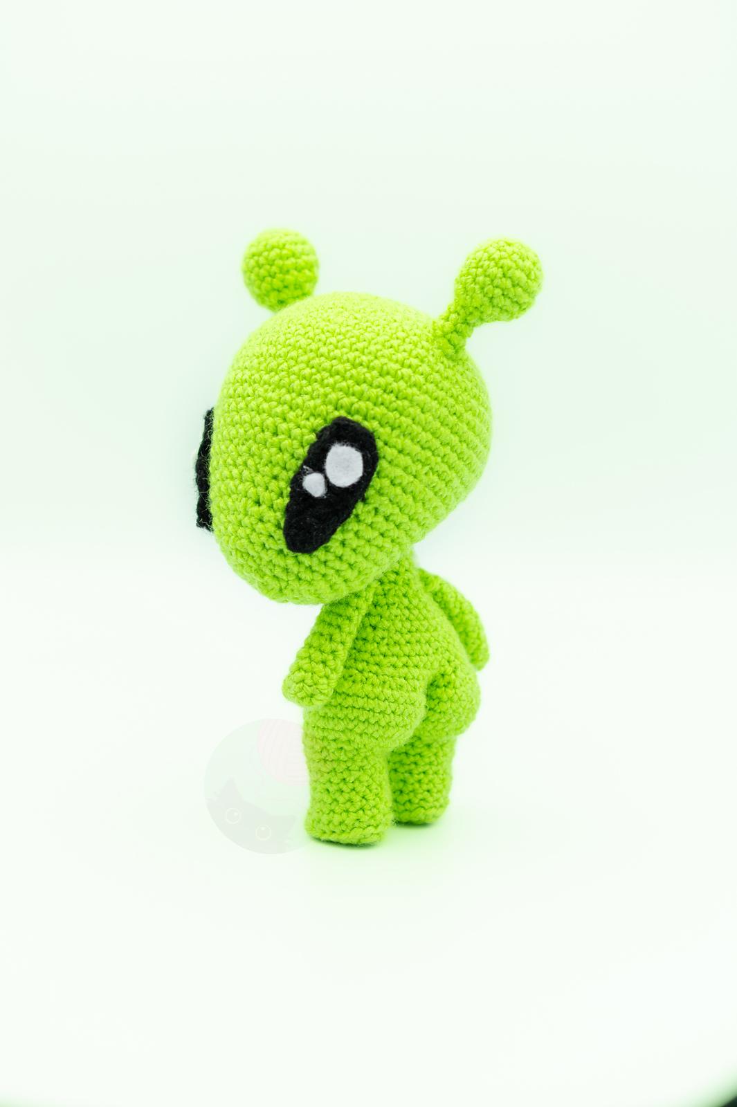 Cheeky Alien