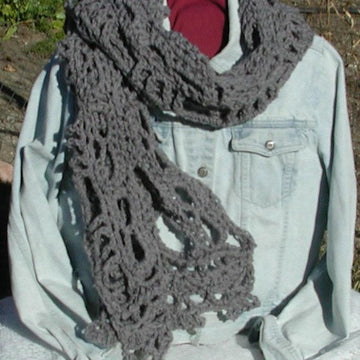 Instant Gratification XXtra Creepy Skull Shawl