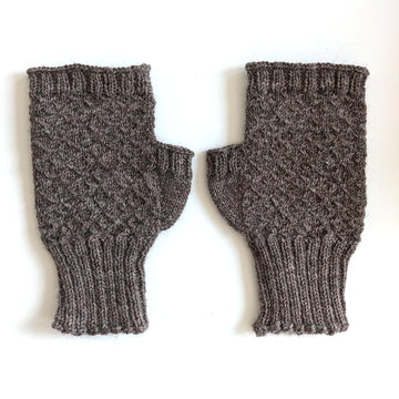 Finely Knit Diamond Mitts