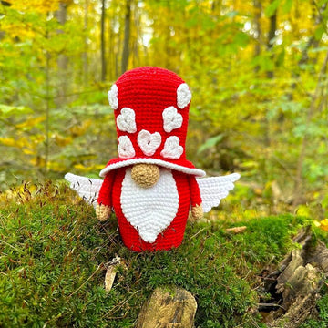 Gnome red Valentine with wings