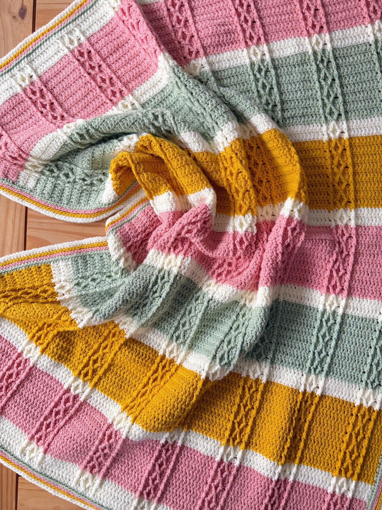Diamond Trellis Blanket