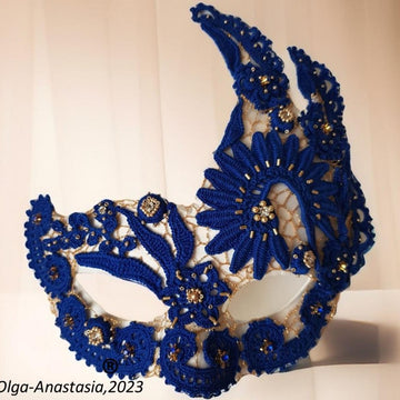 Carnival lace blue crochet mask 2.