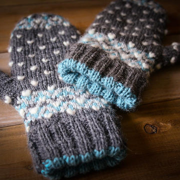 Icy Trails Mittens