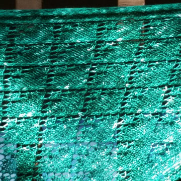Kensington Gardens Shawlette