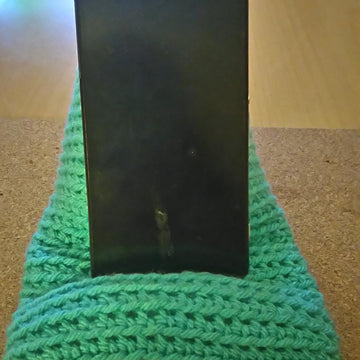 Basic phone and tablet holder