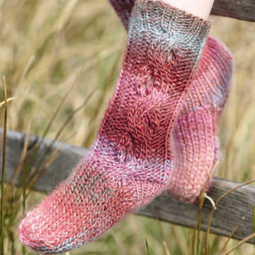 Socks in Sirdar Aura - 7879 - Downloadable PDF