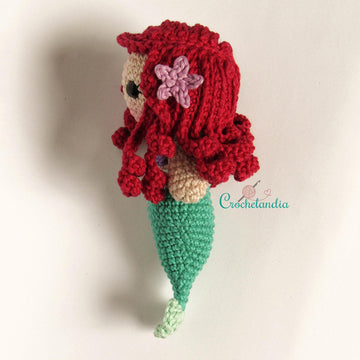 Ariel Mermaid amigurumi doll - crochet pattern by Crochelandia