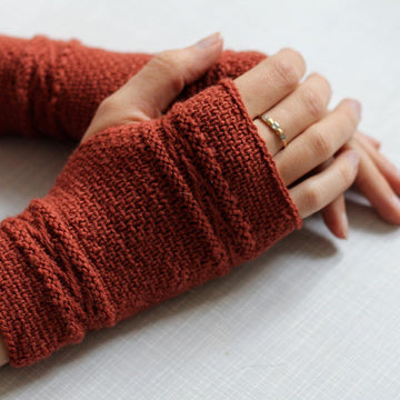 Applewood Mitts