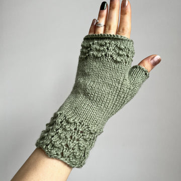 Texture Cuff Fingerless Gloves