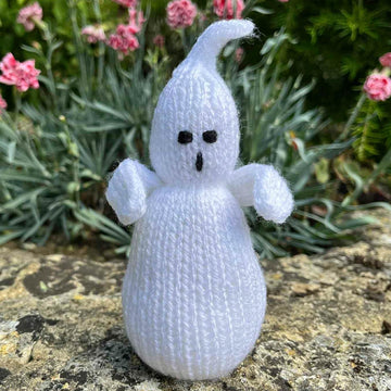 Halloween Ghost Toy Knitting Pattern - Doll Knitting Pattern
