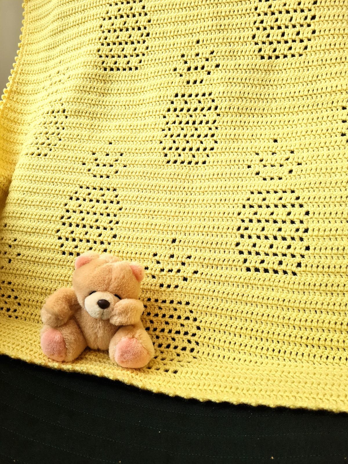 Pineapple Filet Blanket