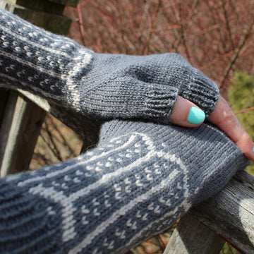 Numida Mitts