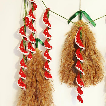 Twisted Christmas Garland