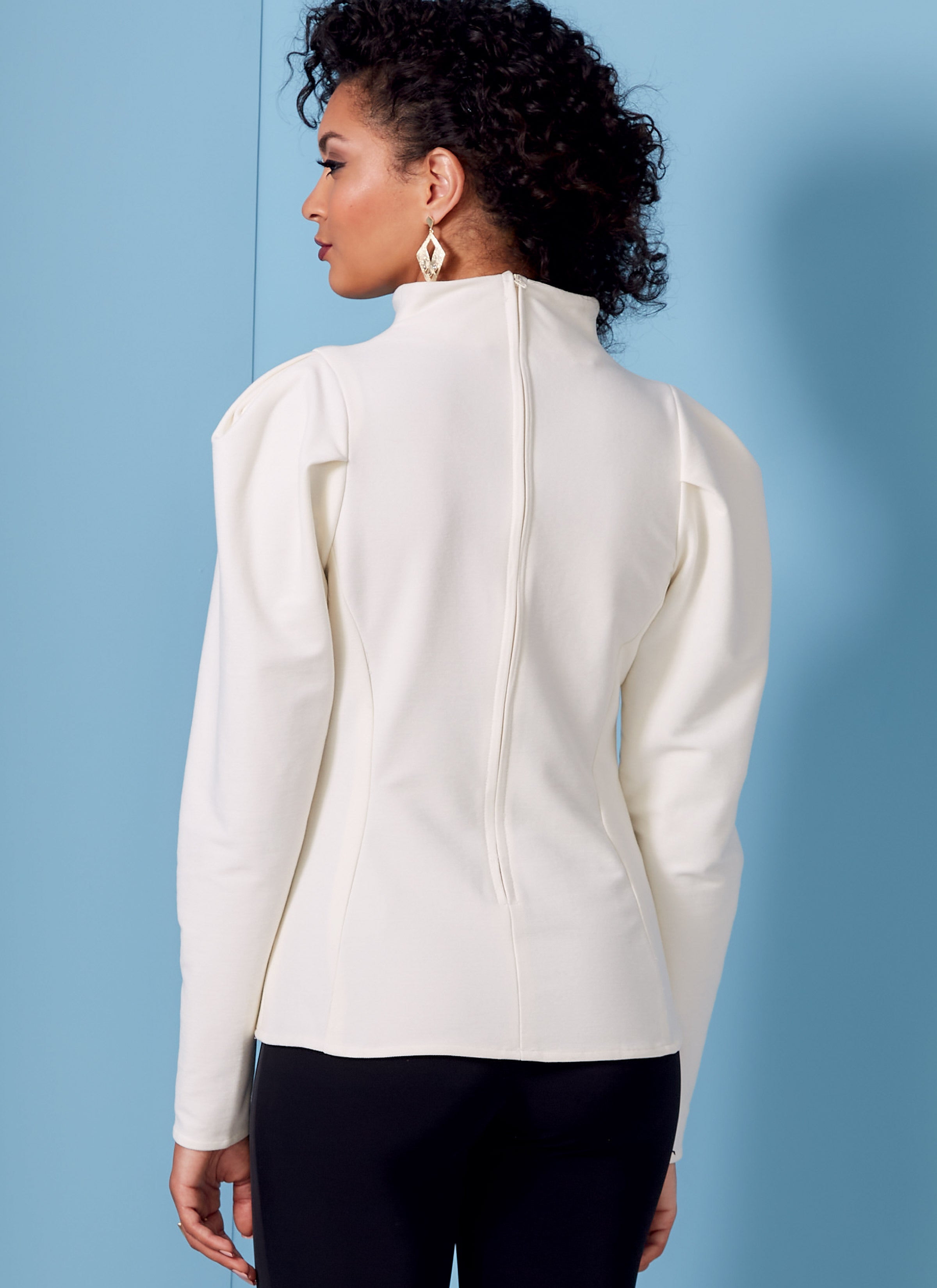 Vogue Misses' and Misses' Petite Top V1847 - Sewing Pattern