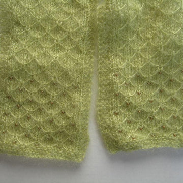 A Bead Marks The Spot, Scarf