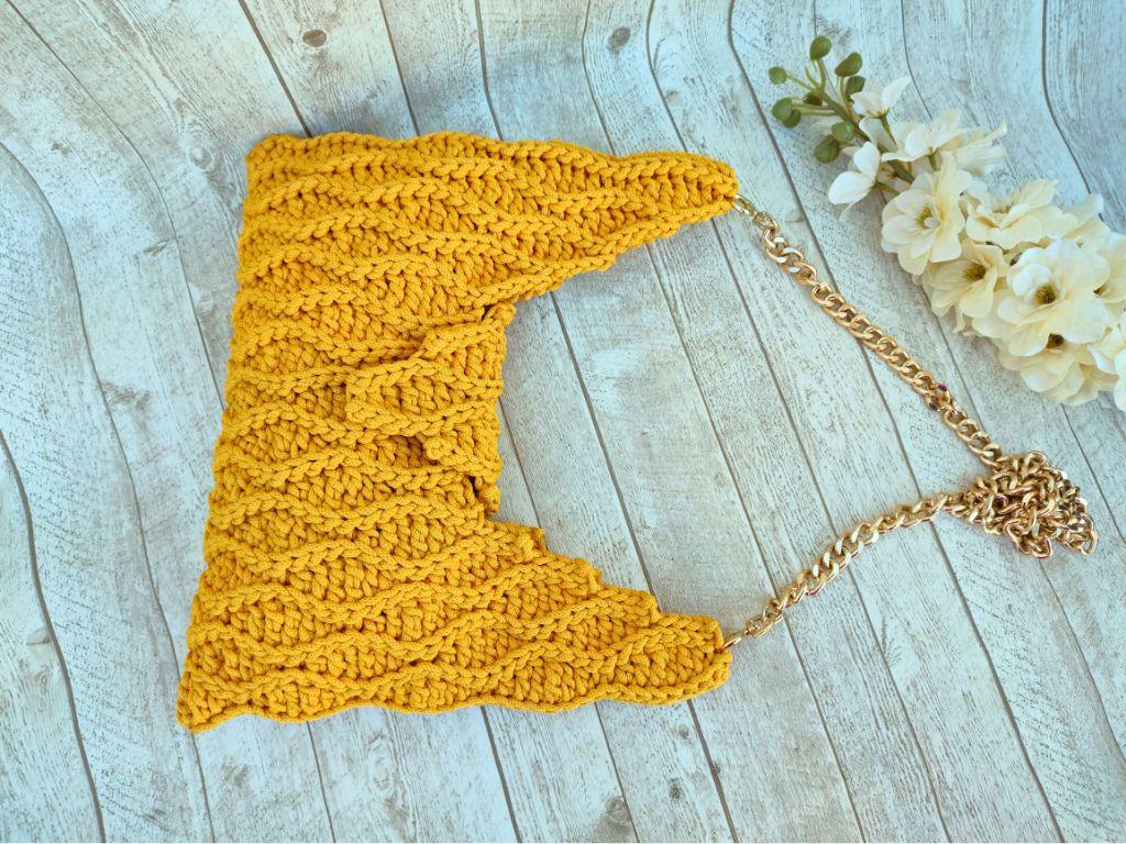 Wavy Hobo Bag — Slouchy Crochet Shoulder & Crossbody Bag