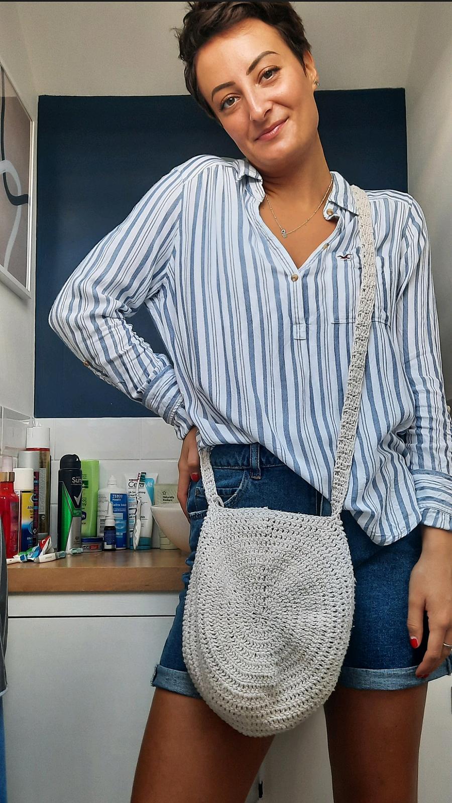 Circle satchel bag