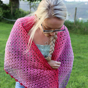 Summer Fuchsia Shawl