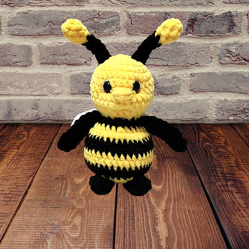 Bee crochet pattern, Amigurumi pattern, cute crochet pattern