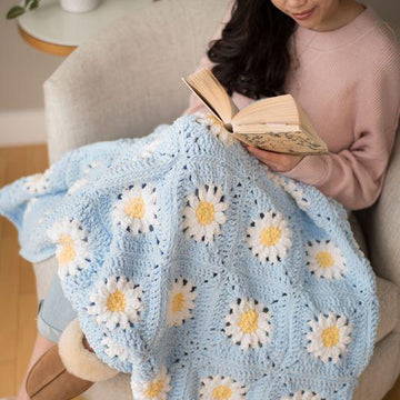 Plush Daisy Blanket