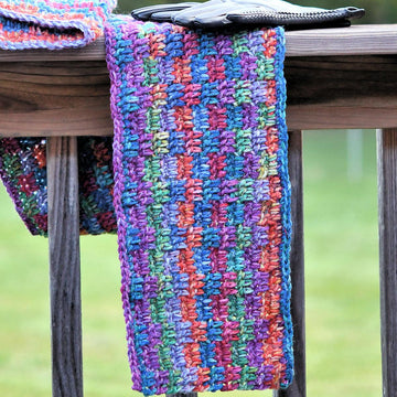 Bitty Blocks Scarf
