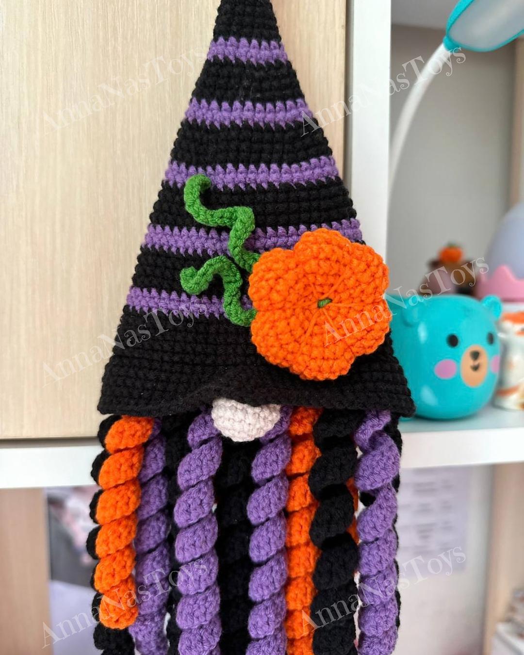 Halloween Hanging Gnome