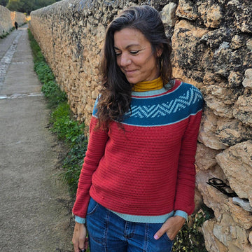 Cholita Sweater