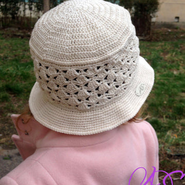 Cappellino per  Bimbi di 3 - 4 Anni Modello per Uncinetto