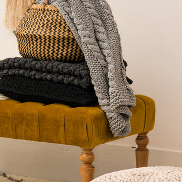 Knitted Plaid in Hoooked RibbonXL - Downloadable PDF