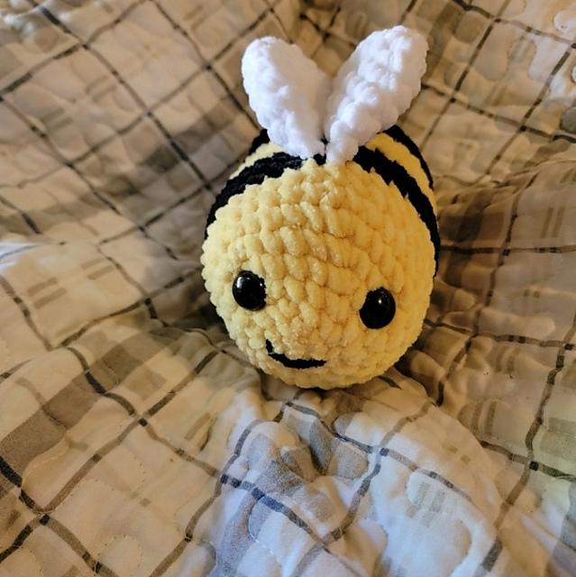 Seamless Bee
