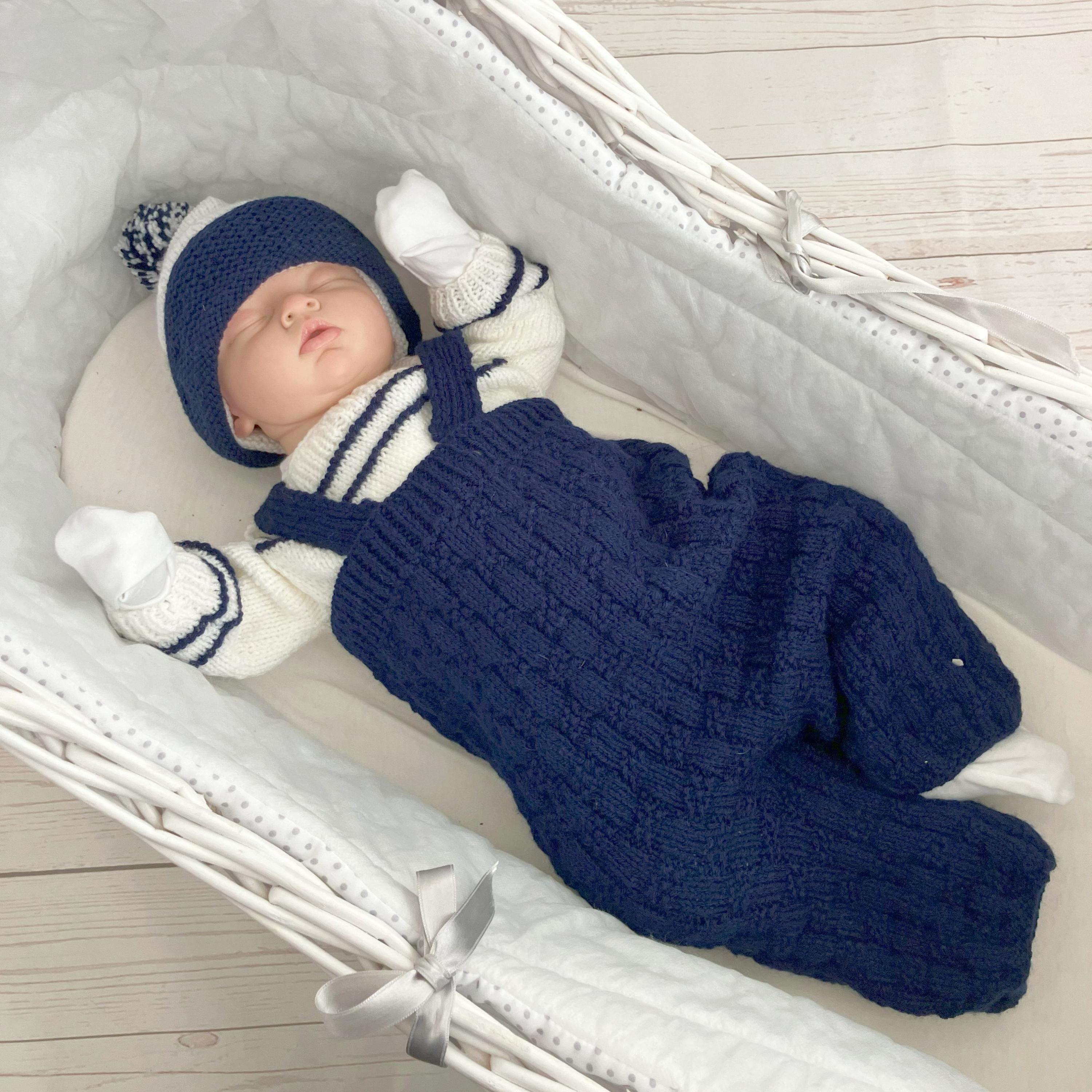Baby Dungaree Outfit Knitting Pattern #91