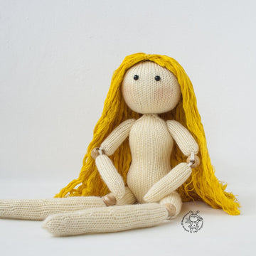 Beads jointed doll Caroline
