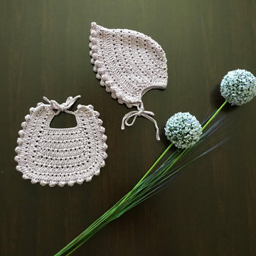 Mia Baby Girl Bib & Bonnet Set N 480