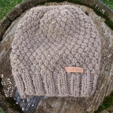 Simple slouchy textured hat