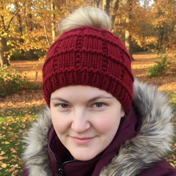 Knitting pattern ladies messy bun hat #500