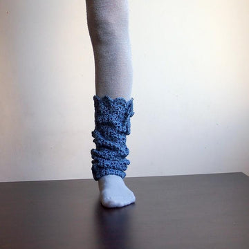 Lacy legwarmers with leaves tie