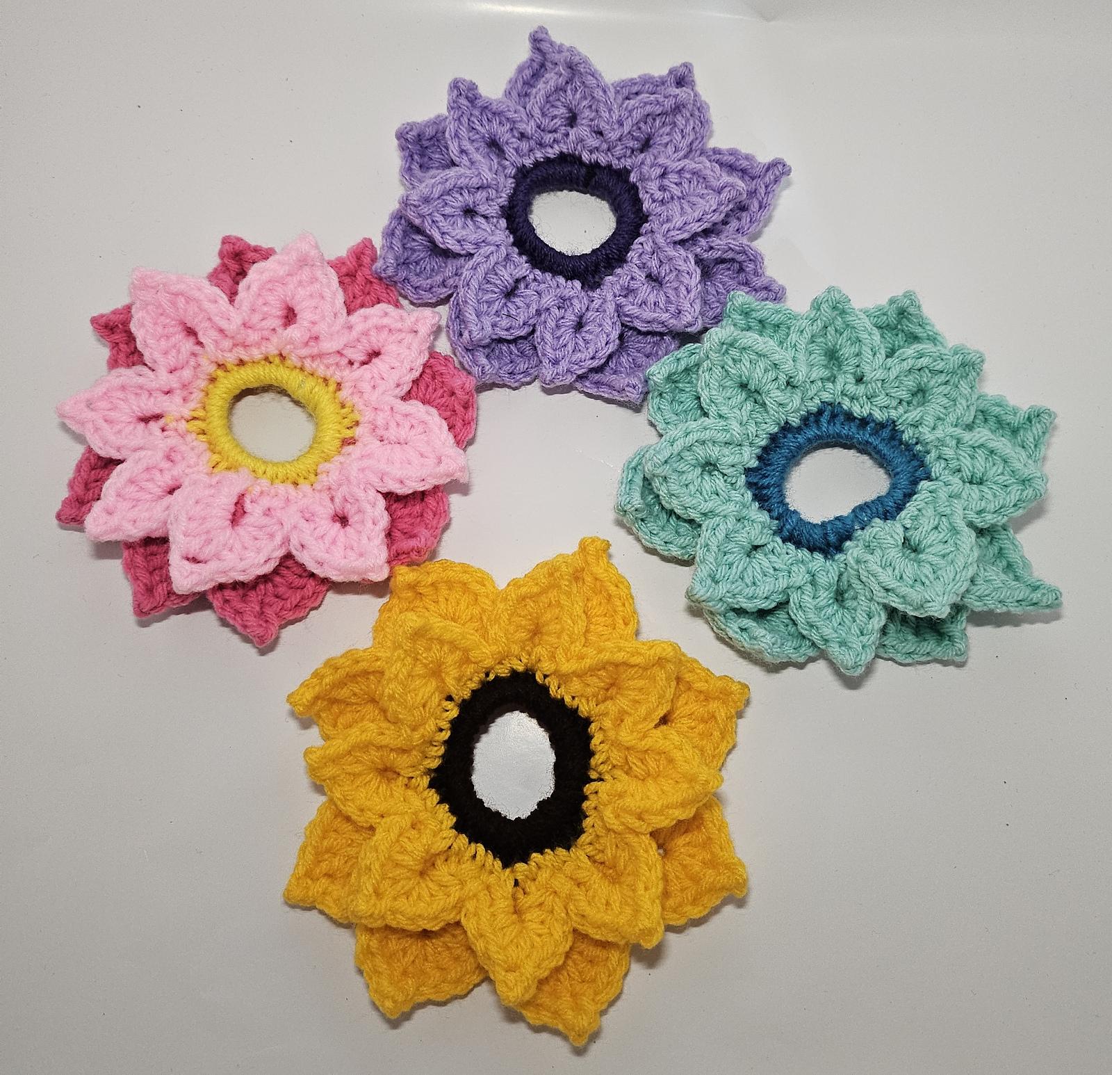 Flower scrunchie